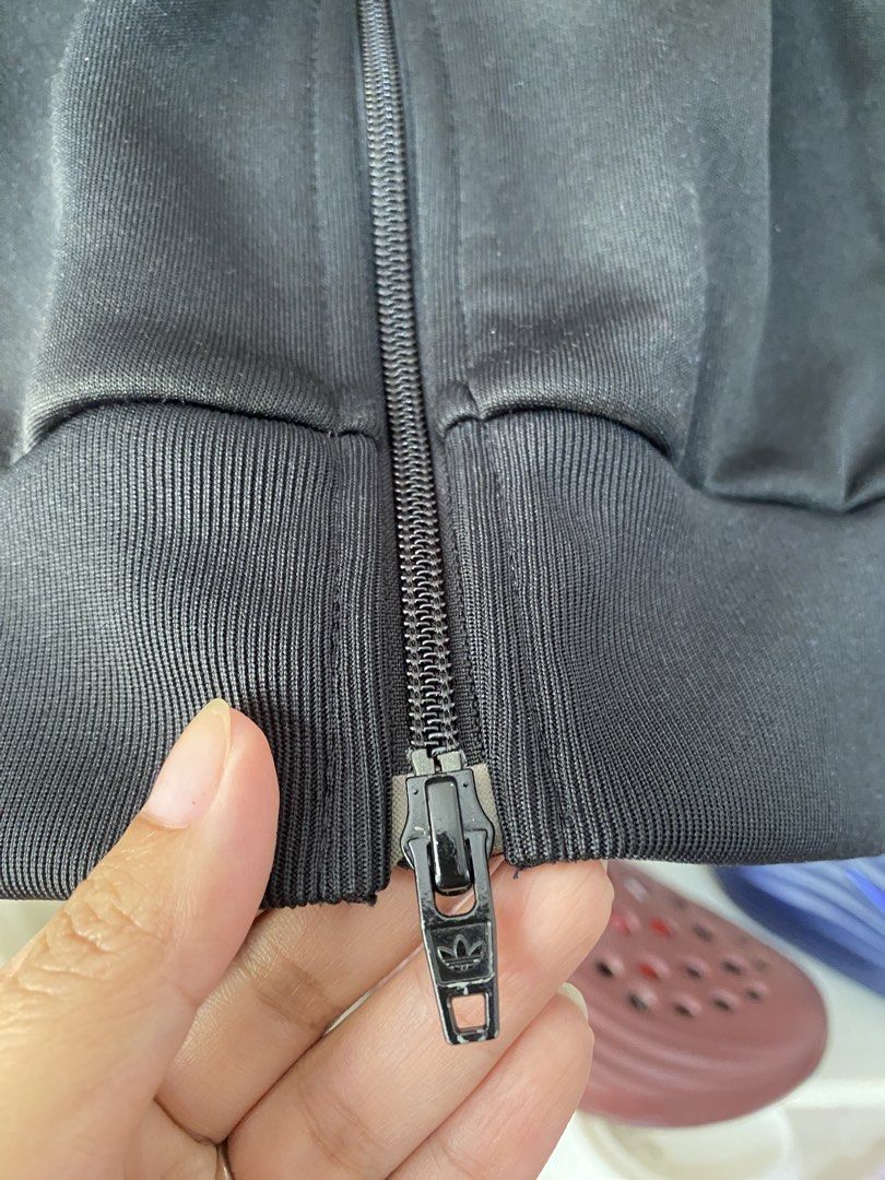 Preloved Adidas Adicolor Track Jacket xsmall (Category: Coats, Jackets and Outerwear) located in Manila. Submitted by madamshey (Listing ID 1461822402, Image 3). Description: Preloved Adidas Jacket Size xsmall unisex 100% Legit 2500 only Location:San Andres Manila .