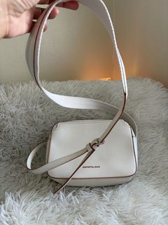 (Category: ) located in . Submitted by maxiscollections (Listing ID 1461952258, Image 1). Description: .