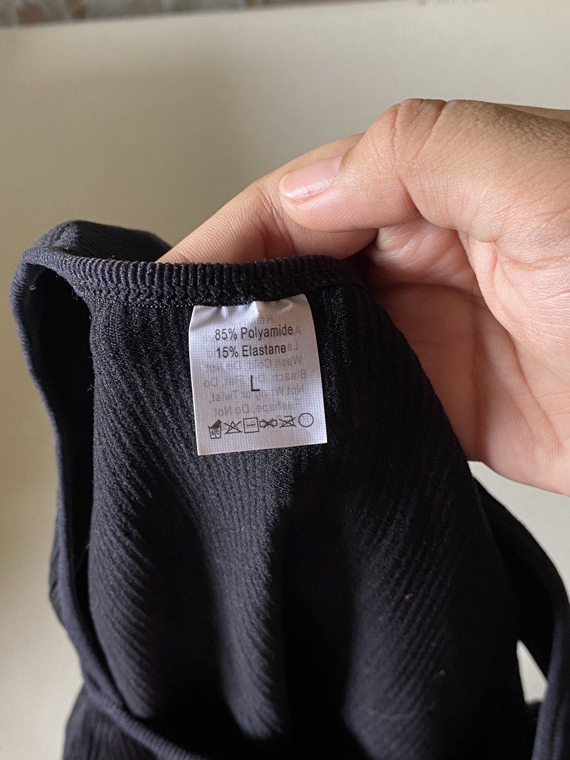 Preloved Black Shapewear Sleeveles (Category: Undergarments & Loungewear) located in Bacoor. Submitted by horchataeri (Listing ID 1461875122, Image 3). Description: Size Large on tag - Used once only - No issues - Originally bought for 200 on TT shop.