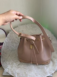(Category: ) located in . Submitted by maxiscollections (Listing ID 1461949910, Image 1). Description: .