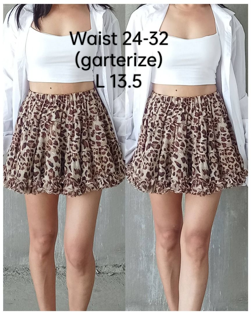 Premium Y2k mini skirt (Category: Skirts) located in Davao. Submitted by irisrazona16792 (Listing ID 1461896366, Image 1). Description: wd inner lining Waist 24-32 (garterize) L 13.5 mall quality.