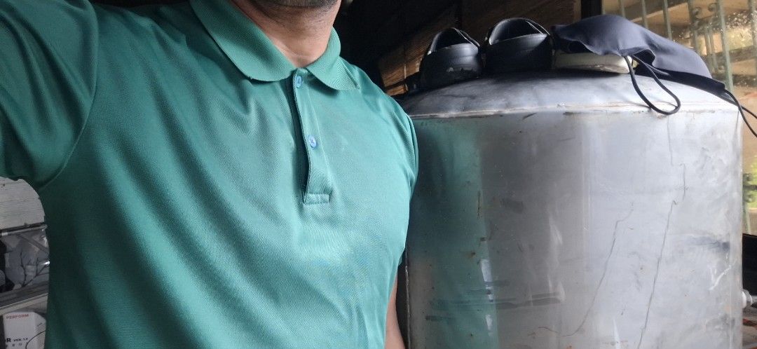 Pressurize Water StorageTank (Category: Industrial Equipment) located in Manila. Submitted by baldogenstyle (Listing ID 1461843892, Image 1). Description: 82-86 Gallons Pure Stainless Pressurized Water Storage Tank di po namamagnet, may bawas pa po sa kung sino po may gusto. kaysa bumili po kau brandnew, nasa 15k po. presyong makakamenos po tlg kau. salamat po.
