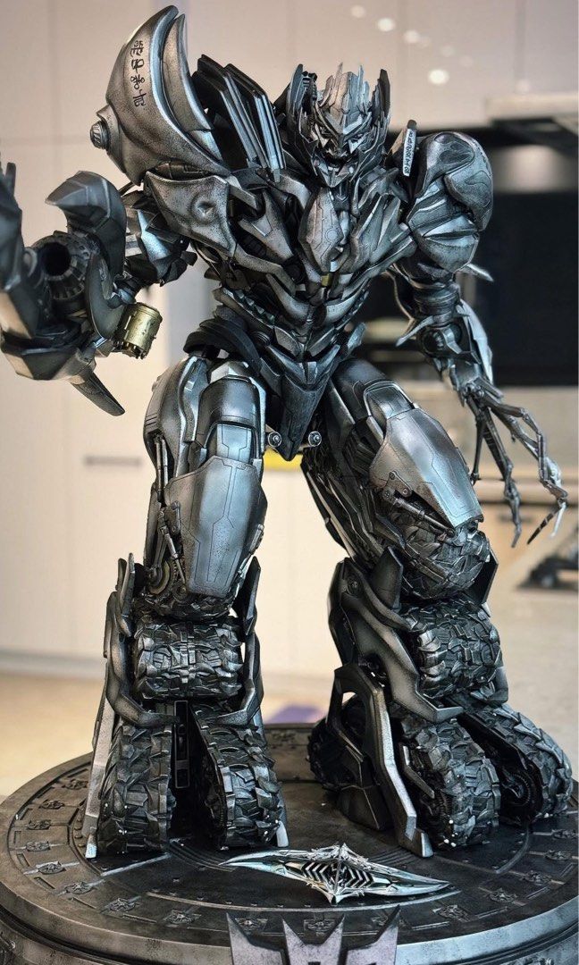 prime1studio Megatron EX Statue Matrix (Category: Figurines & Statues) located in Binangonan. Submitted by nsptoycollectibles (Listing ID 1461839390, Image 1). Description: .