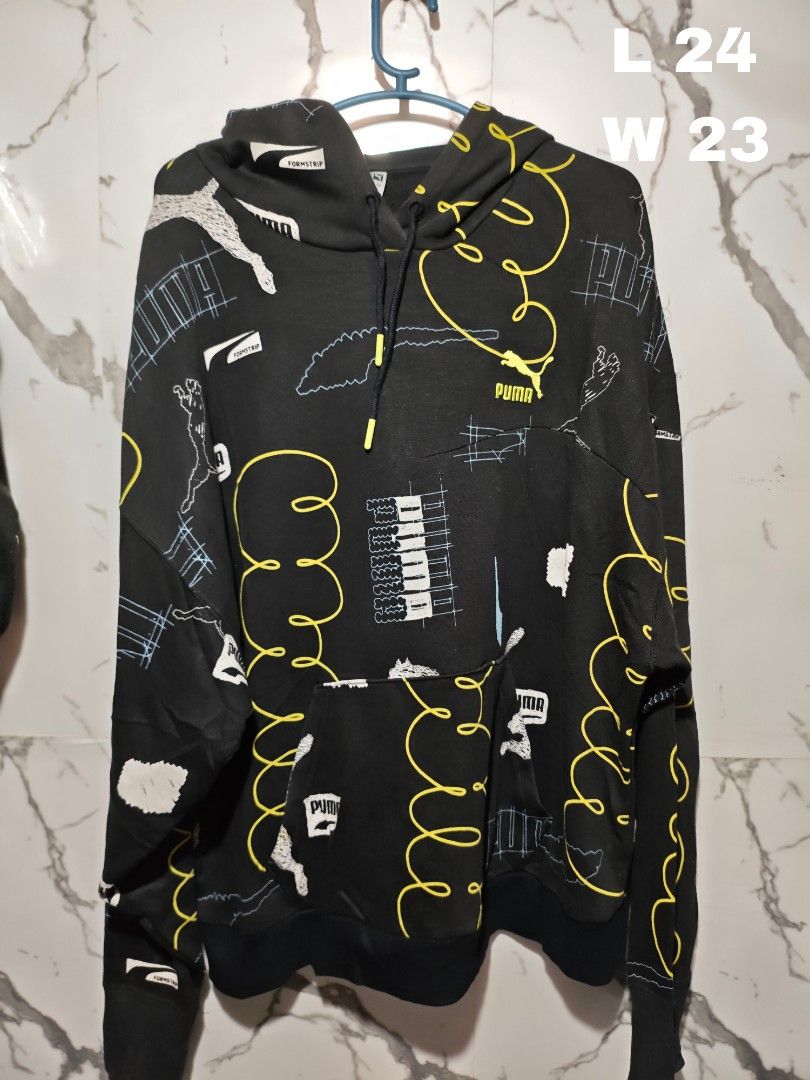 PUMA AOP JACKET (Category: Activewear) located in Las Pinas. Submitted by yokiesse (Listing ID 1461952944, Image 1). Description: .