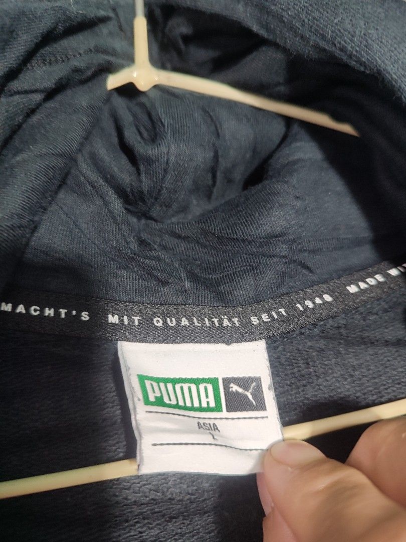 Puma Hoodie Camo Sleeve (Category: Hoodies) located in Manila. Submitted by momofunodos (Listing ID 1461862545, Image 2). Description: ALL ITEMS ARE PRE-LOVED ✅Bale source. ✅Ukay thrifted. ✅Manage your expectations these are ukay.( dont expect crispy as new) ✅ Colors may different in person due to camera lens and lights. ✅ There's a sign of usage in every item ✅ Small stain washable stain are normal in ukay we do not considered it as an ISSUE. ✅A
