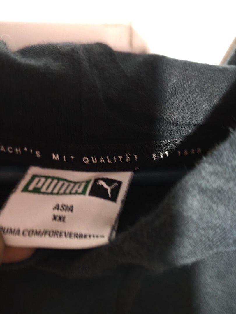 Puma hoodie jacket (Category: Coats, Jackets and Outerwear) located in Las Pinas. Submitted by yokiesse (Listing ID 1462018071, Image 3). Description: .