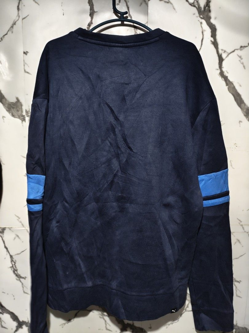 PUMA SWEATER (Category: Coats, Jackets and Outerwear) located in Las Pinas. Submitted by yokiesse (Listing ID 1462009625, Image 2). Description: .