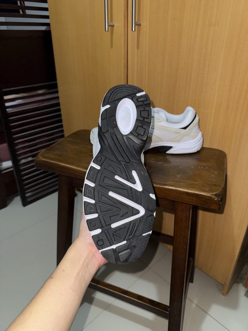 Puma White & Athleisure (Category: Sneakers) located in Manila. Submitted by adrianel6972972 (Listing ID 1461930362, Image 2). Description: - Stylish white and silver Puma sneakers - Versatile: Great for running or casual wear - Unique black and white patterned sole for excellent grip - Comfortable and fashionable design - Classic white laces RS FOR SELLING - Wrong size hahaha.