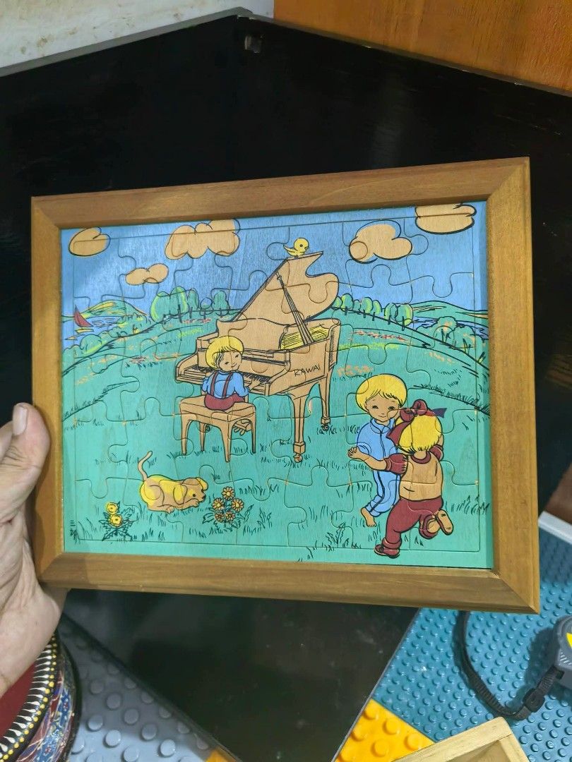 Puzzle Wood Frame Display (Category: Frames & Pictures) located in Cebu City. Submitted by dudes_villanueva (Listing ID 1461817185, Image 2). Description: Puzzle Wood Frame Display 📌 In excellent condition..
