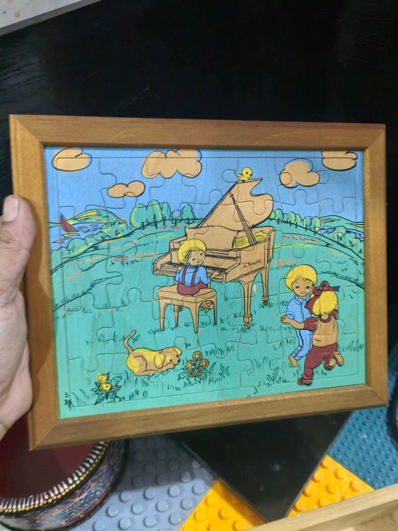 Puzzle Wood Frame Display (Category: Frames & Pictures) located in Cebu City. Submitted by dudes_villanueva (Listing ID 1461817185, Image 3). Description: Puzzle Wood Frame Display 📌 In excellent condition..