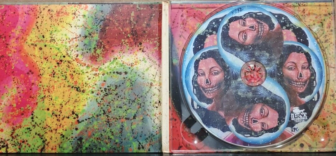 Radioactive Sago Project CD (Category: CDs & DVDs) located in Manila. Submitted by ruelcabrer77078 (Listing ID 1461969515, Image 2). Description: - Radioactive Sago Project CD - Includes popular tracks: George Estregan Groove Explosion, Wasak na Wasak, and more. - Features unique and eye-catching album artwork. - Disc itself has cool artistic design. - A must-have for collectors of OPM memorabilia..