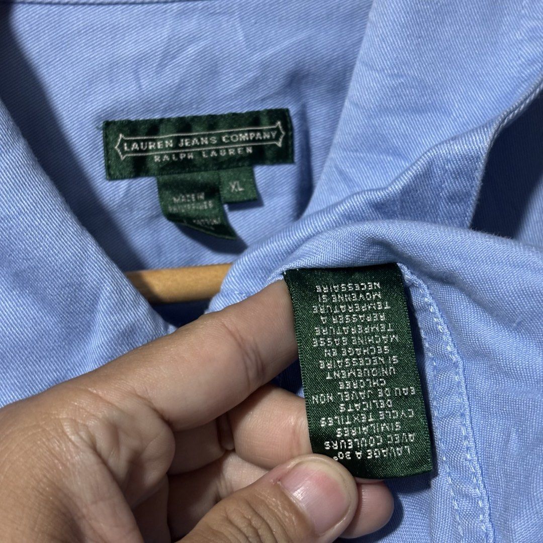 Ralph Lauren Denim Jacket - Light Blue - Size XL (Category: Coats, Jackets and Outerwear) located in Caloocan City. Submitted by bonsatocha43876 (Listing ID 1461981781, Image 2). Description: - Ralph Lauren light blue denim jacket - Lauren Jeans Company tag - Size XL - Button-up front with chest pockets - Ideal for layering - Selling for only 800 pesos.
