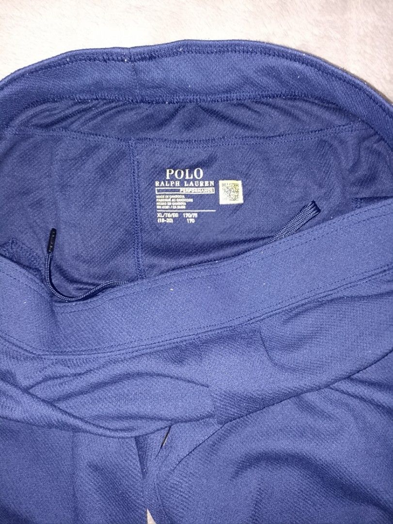 RALPH LAUREN POLO (Category: Shorts) located in Manila. Submitted by daylll_ (Listing ID 1461985850, Image 3). Description: RALPH LAUREN SHORT VERY EXCELLENT CONDITION COLOR NAVY BLUE COMFY TO USE AND AUTHENTIC WITH QR.