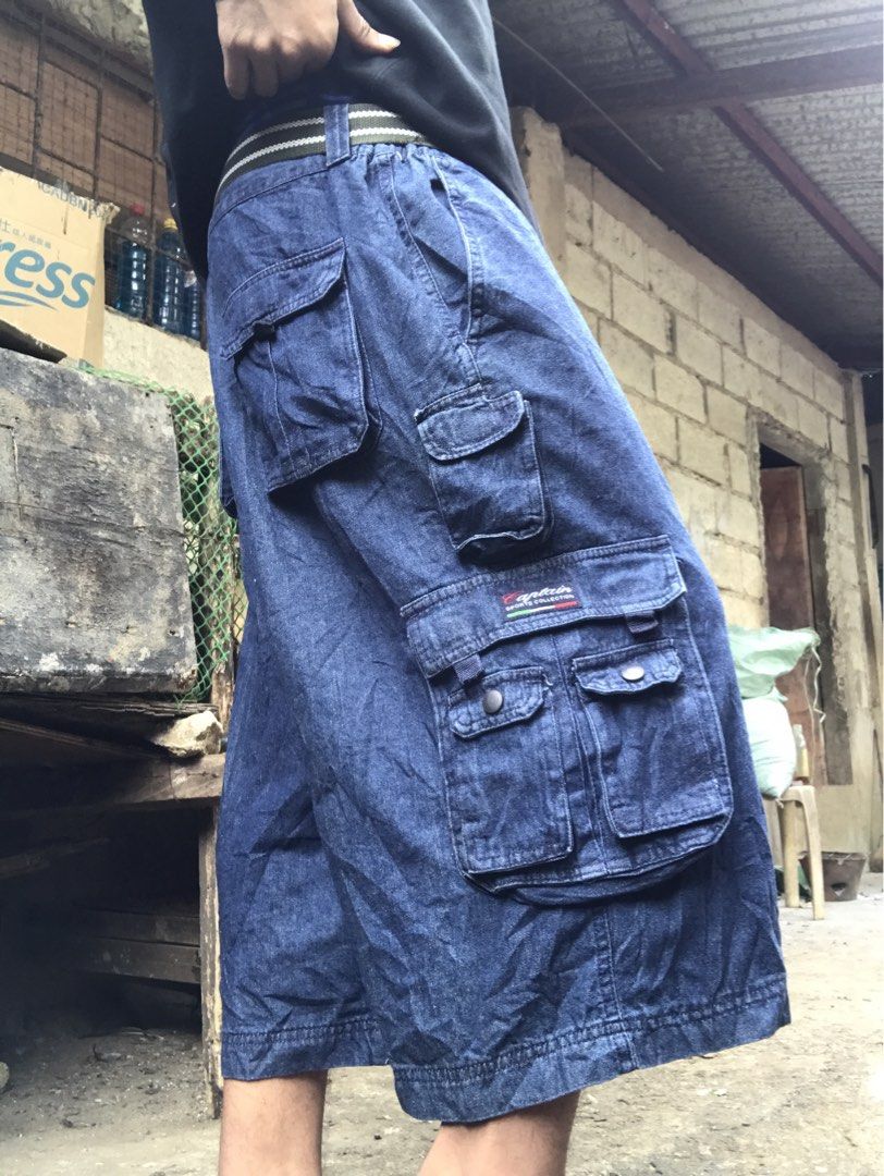 Raw cargo blue multiple pockets (Category: Shorts) located in Manila. Submitted by franceleeb33468 (Listing ID 1461507959, Image 1). Description: Raw cargo blue multiple pockets Waist 34-40 Length 26.5 issue : missing zipper kaya tinahi ko nalang pero ayos na din po price 500💸 📍loc negros occidental.