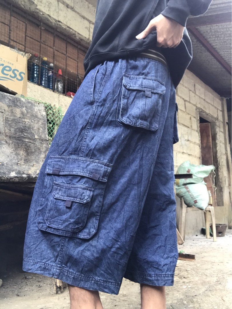 Raw cargo blue multiple pockets (Category: Shorts) located in Manila. Submitted by franceleeb33468 (Listing ID 1461507959, Image 2). Description: Raw cargo blue multiple pockets Waist 34-40 Length 26.5 issue : missing zipper kaya tinahi ko nalang pero ayos na din po price 500💸 📍loc negros occidental.