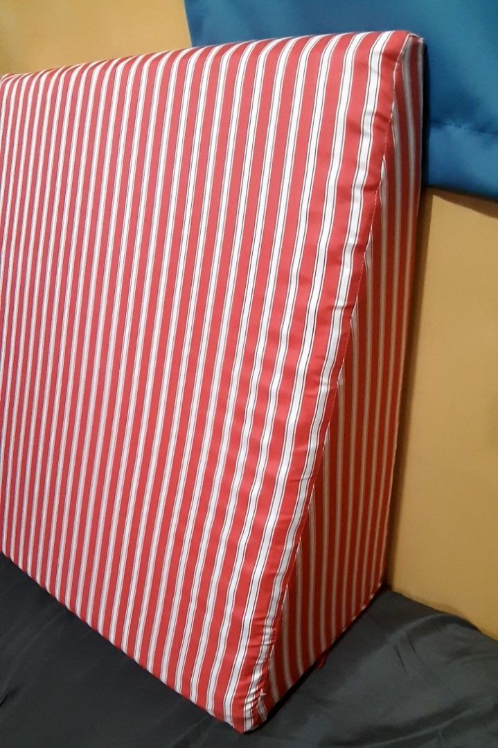 Uratex Wedge Pillow (Category: Bedding & Towels) located in Manila. Submitted by 88_anne (Listing ID 1461810794, Image 2). Description: Size: 12" x 24" x 24" ( The Uratex Wedge Pillow is a supportive, angled foam pillow designed to elevate your upper body and help prevent acid reflux and GERD symptoms at night..