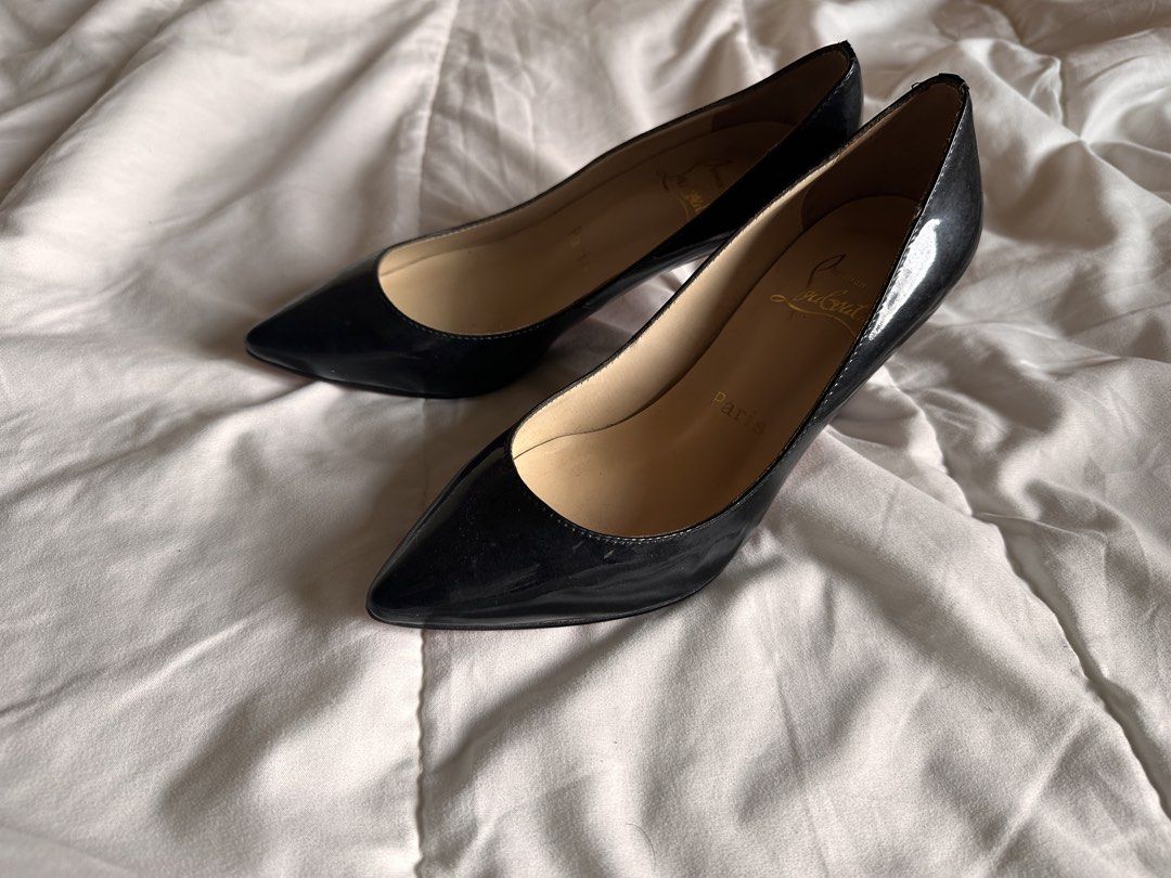 Red bottoms L0ub0ut1n (Category: Heels) located in Los Banos. Submitted by prel0v3d. (Listing ID 1461877926, Image 3). Description: With issue Size 36.