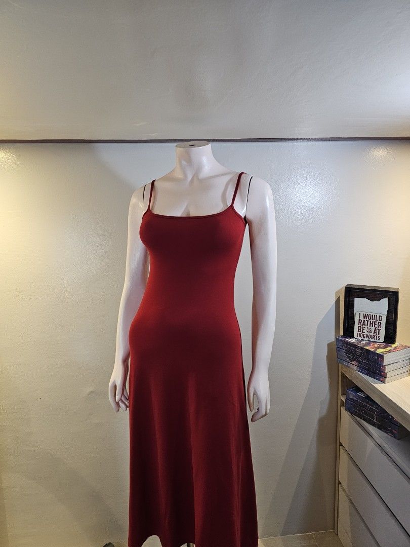 Red Spaghetti Strap Maxi Dress (Category: Dresses) located in Antipolo. Submitted by ancheska_ (Listing ID 1461801633, Image 2). Description: Xs-Small No Issue 📍Upper Antipolo .