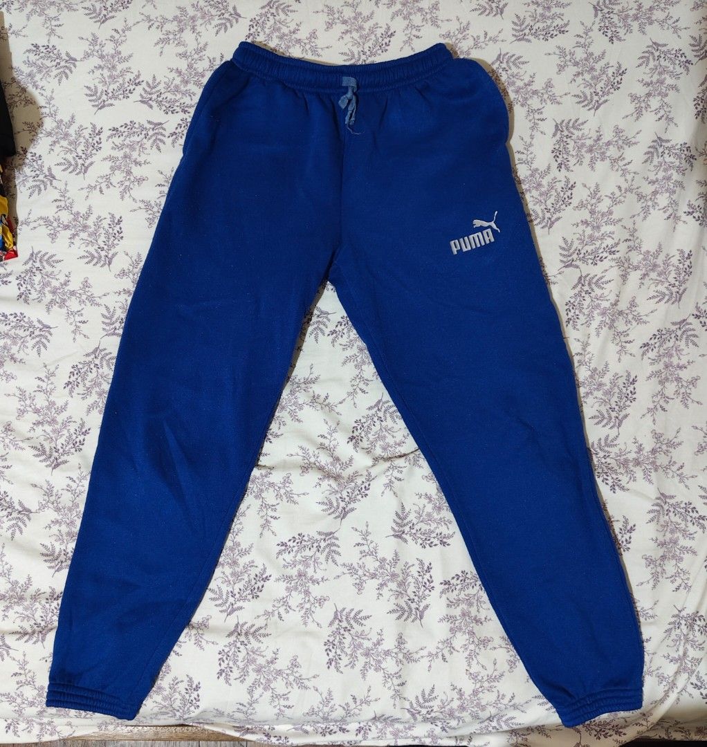 royal blue jogger sweatpants (Category: Joggers) located in Bulacan. Submitted by angel.decluttersx (Listing ID 1461859969, Image 1). Description: for small to medium size pwede pang PE pants brand new pa can be unisex.