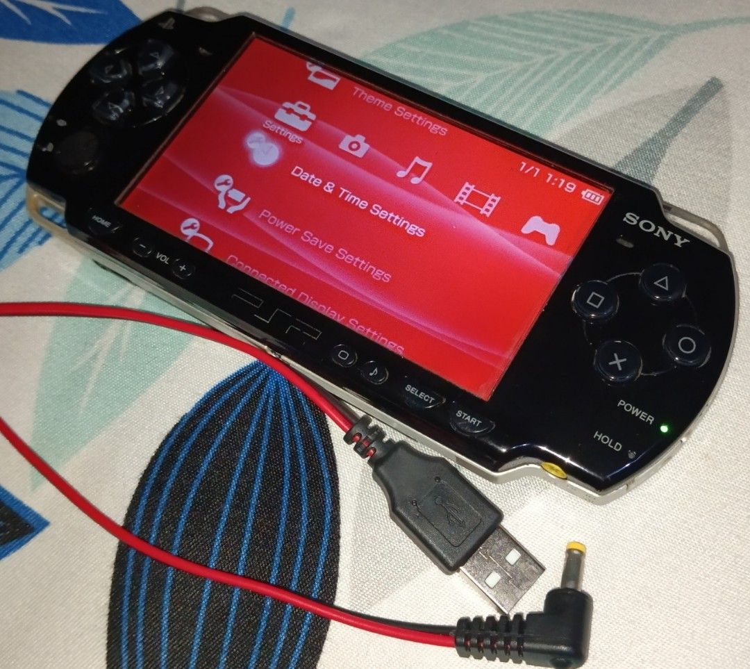 rush sony psp v2 slim black (Category: Others) located in Manila. Submitted by angelprince28 (Listing ID 1462015848, Image 3). Description: rush sony psp v2 slim black =brandnew battery =charger cable =game 150+ games install meetup only 28oo pesos only rush unli check sa personal at test to sawa sa meetup .