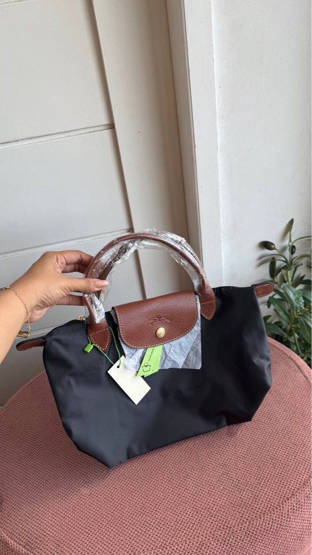 S Short Handle Classic Brown (Category: Shoulder Bags) located in Manila. Submitted by luminosabags.ph (Listing ID 1461835059, Image 2). Description: .