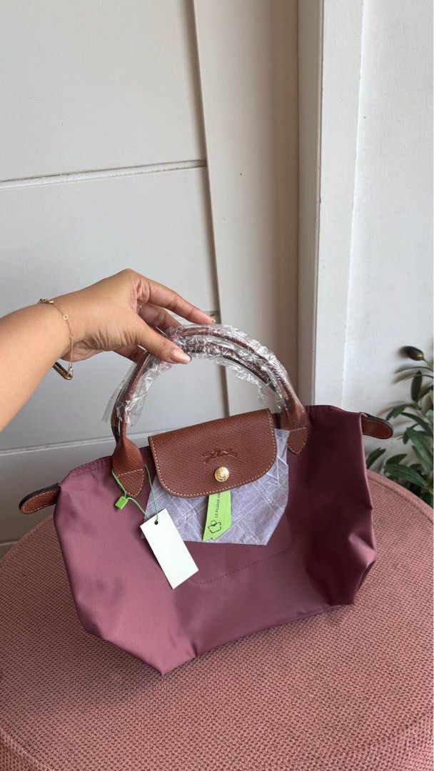 S Short Handle Classic Brown (Category: Shoulder Bags) located in Manila. Submitted by luminosabags.ph (Listing ID 1461835059, Image 3). Description: .