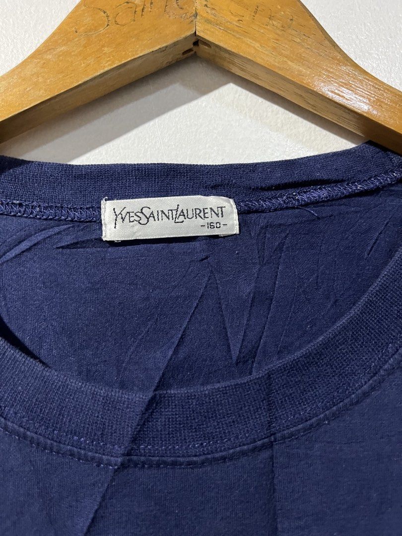 saint lauren (Category: Luxury Accessories) located in Marawi City. Submitted by fixation_05 (Listing ID 1461936105, Image 2). Description: vintage ysl size large 21.5/28 9,5/10 color rate excellent.