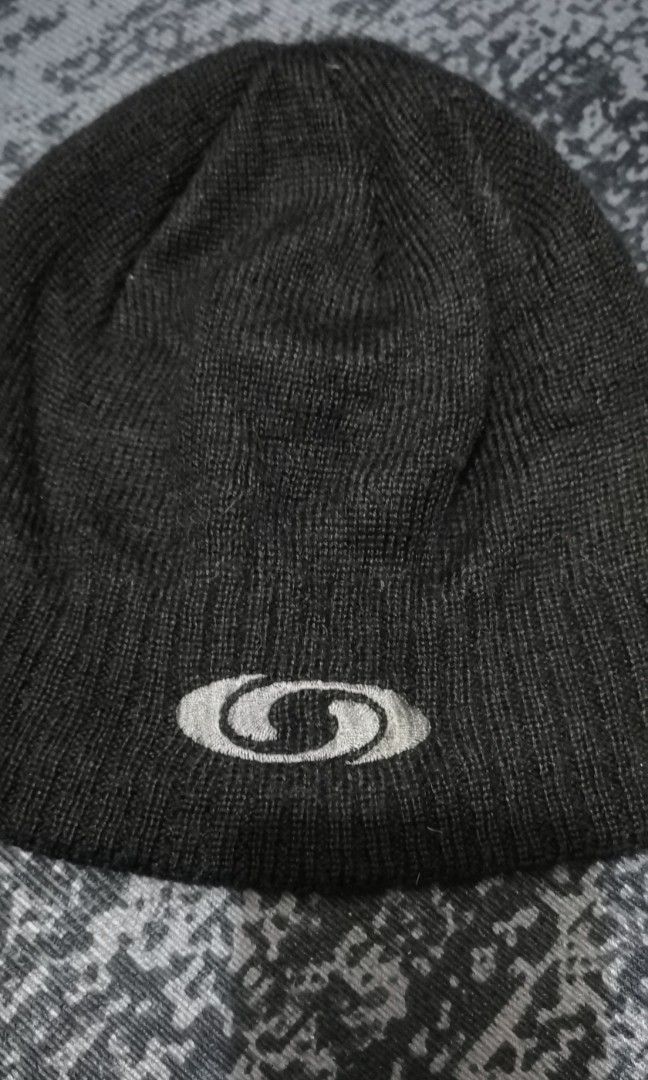 Salmon Black beanie (Category: Beanies) located in San Jose. Submitted by thrift_ni_sir (Listing ID 1461955066, Image 3). Description: Excellent condition MOD j&t Add shipping fee MOP gcash.