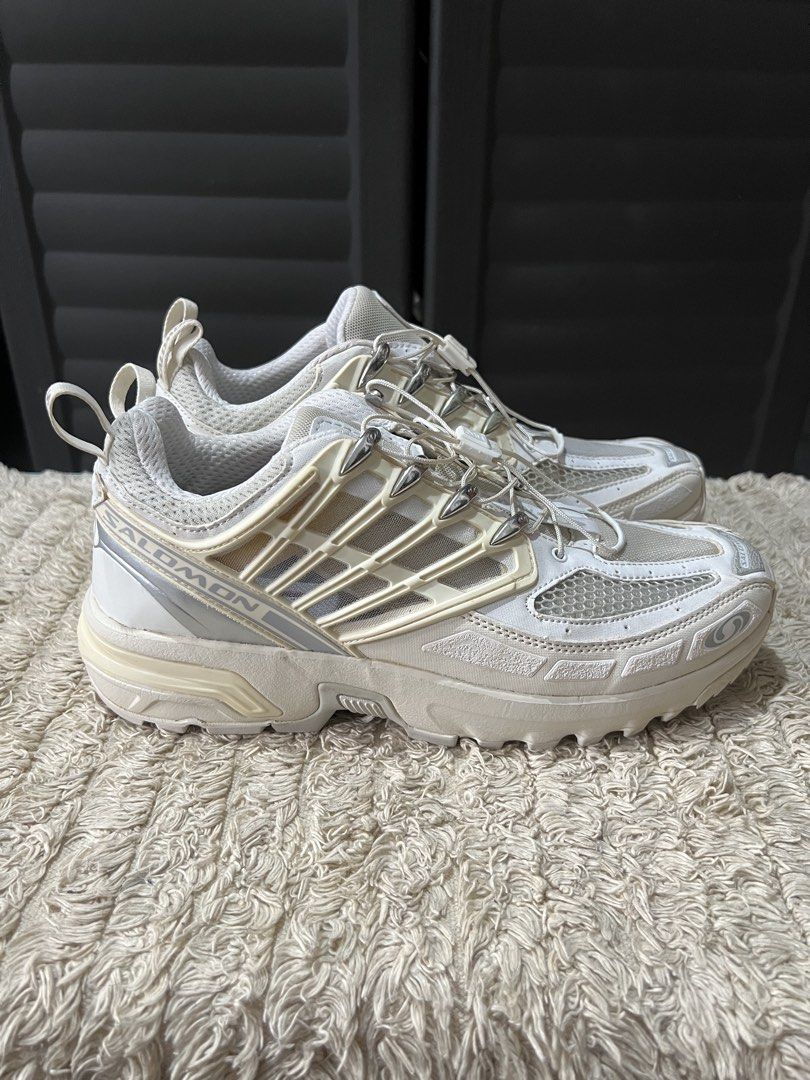 Salomon ACS Pro (Category: Casual Shoes) located in Angono. Submitted by odd.fitt (Listing ID 1461969690, Image 1). Description: Brand new with box Never worn (hindi pa makapag-hike) 8.5 US men 42 EU 26.5 cm .