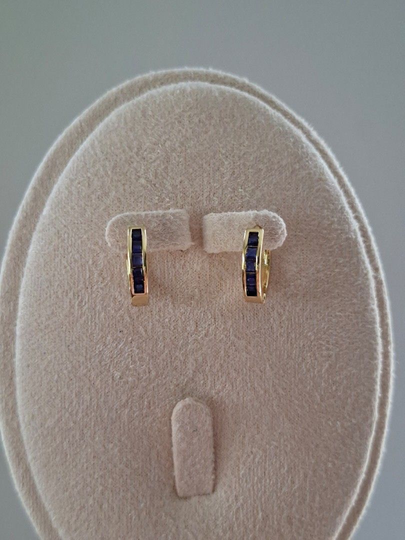 Sapphire Blue Stones Mini Hoop Earrings (Category: Earrings) located in Dasmarinas. Submitted by danabrie22 (Listing ID 1461855916, Image 2). Description: very well-made, excellent crafstmanship 10/10 condition brand new stainless steel & cubic zirconia stones made in Hongkong.