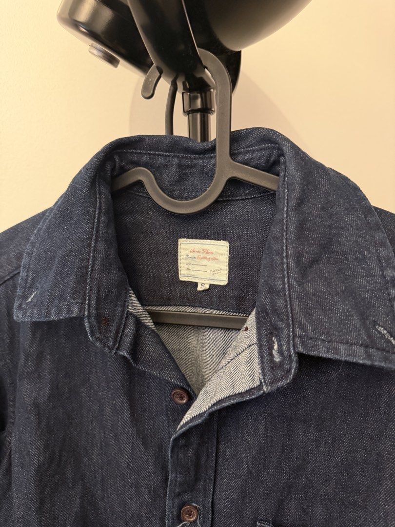 Sauce Zhan Denim Polo (Category: Tshirts & Polo Shirts ) located in Quezon City. Submitted by nkki11 (Listing ID 1461861839, Image 3). Description: Brand: SAUCE ZHAN Style: Dark Wash Denim Shirt Size: Tagged S Note: Please check measurements in photos.