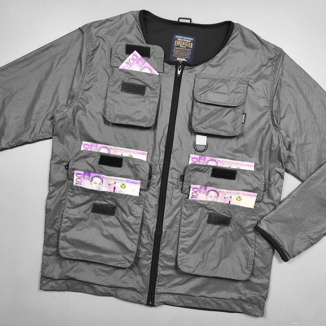 SCENE MULTIPOCKET FIELD JACKET (Category: Coats, Jackets and Outerwear) located in Baguio. Submitted by curatedandselected (Listing ID 1461899931, Image 2). Description: Size: large Dimes: 23W x 27L Condition: 9.5/10 Fabric: nylon.