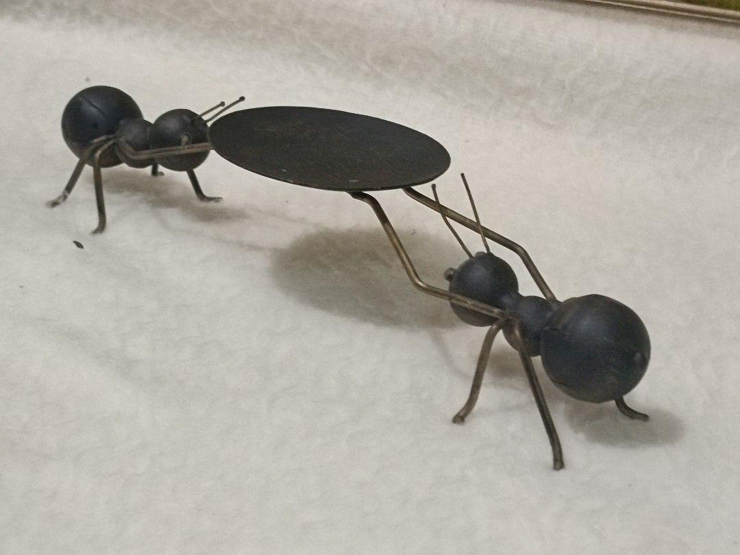 Sculpted Ants Metal Candle Holder (Category: Vintage Collectibles) located in Imus. Submitted by ABrielleC (Listing ID 1462034855, Image 1). Description: Video Link https://youtube.com/shorts/46R-B21-S8g?si=8gcUpXvYI1Ei330l Magnetic Metal Height-5cm Length-23cm Japan Surplus Item First to pay Loc Imus Cavite.