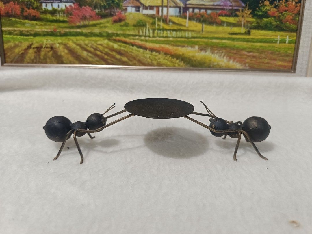 Sculpted Ants Metal Candle Holder (Category: Vintage Collectibles) located in Imus. Submitted by ABrielleC (Listing ID 1462034855, Image 2). Description: Video Link https://youtube.com/shorts/46R-B21-S8g?si=8gcUpXvYI1Ei330l Magnetic Metal Height-5cm Length-23cm Japan Surplus Item First to pay Loc Imus Cavite.