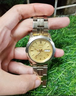(Category: ) located in . Submitted by gowicollection28 (Listing ID 1461970838, Image 1). Description: .