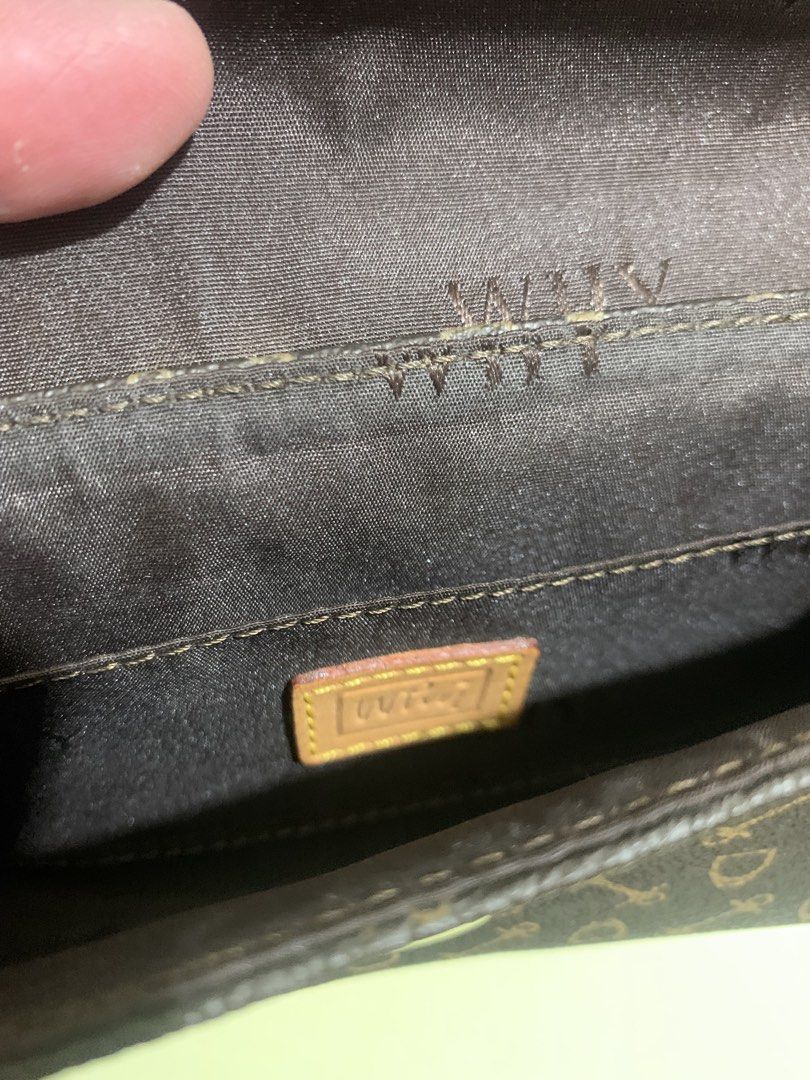 Set pouch why why (Category: Purses & Pouches) located in Itogon. Submitted by kitkayt (Listing ID 1462018152, Image 2). Description: Pouch Signs of use Bundle + SF, no COD payment first Baguio City.