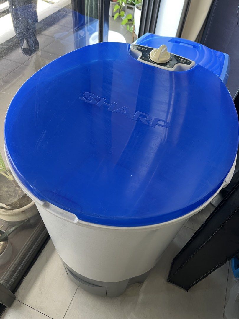 Sharp 6.5kg Single Tub Washing Machine (ES WP65 BL) (Category: Washing Machines and Dryers) located in Paranaque City. Submitted by monchandherstuff (Listing ID 1461853541, Image 1). Description: GOOD CONDITION Sharp 6.5kg Single Tub Washing Machine (ES WP65 BL) Price: ₱3,599 (Original price is ₱5,599) Reason For Selling: Bought this strictly as a temporary unit while waiting for my main washing machine’s warranty replacement to arrive. It was us