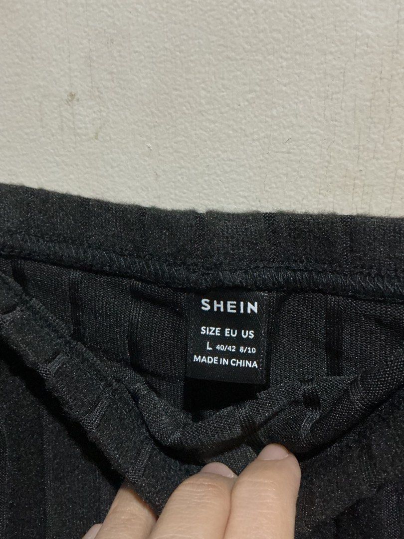 SHEIN CROP STRING TOP (Category: Others Tops) located in Dagupan City. Submitted by trendies_collection (Listing ID 1462011527, Image 2). Description: Brand new with pouch Large on tag No issue.
