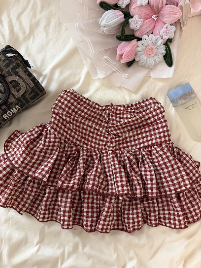 Shein skirt (Category: Skirts) located in Tarlac. Submitted by hd5jhjq8rh (Listing ID 1461845451, Image 1). Description: .