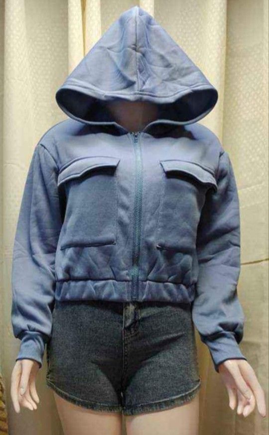 SHEIN SMALL JACKET HOODIE (Category: Coats, Jackets and Outerwear) located in Manila. Submitted by julie_julie01 (Listing ID 1461804923, Image 1). Description: 📣 READ FIRST 📍 Location: San Andres Malate Manila ❎ No COD ✅ PAYMENT FIRST POLICY 🛍️ FIRST TO PAY BASIS 💵 Mode of Payment: Gcash 📌 Meet up: Quirino Bakery San Andres 🛵 Lalamove within Metro Manila Same day delivery (Payment first on the item) 🚚 J&T express Shipping nationwide (Payme