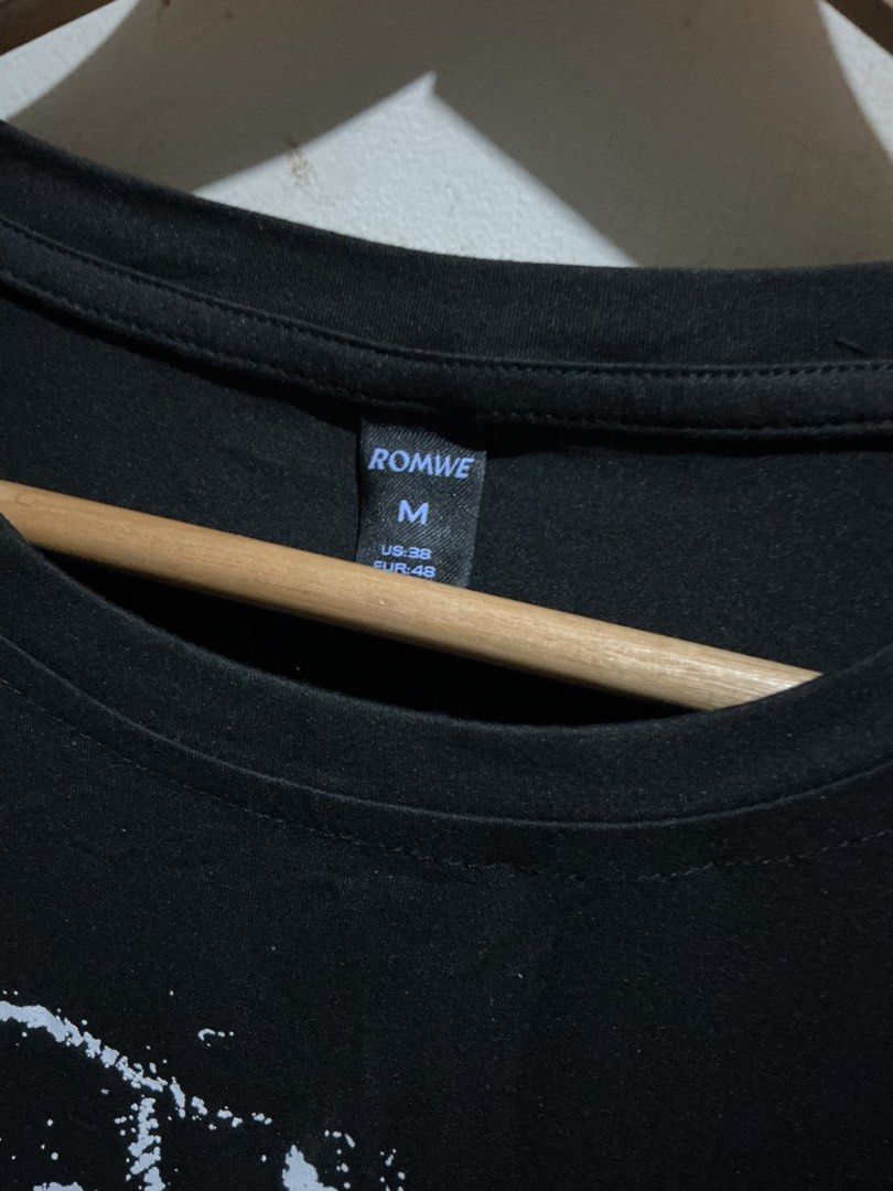 SHEIN X ROMWE OVERSIZED SHIRT (Category: Tshirts & Polo Shirts ) located in Dagupan City. Submitted by trendies_collection (Listing ID 1462001888, Image 3). Description: Brand new with pouch Medium on tag, fit up to xl No issue.