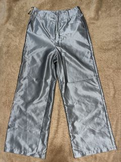 (Category: ) located in . Submitted by pacola_fits (Listing ID 1461990884, Image 1). Description: .