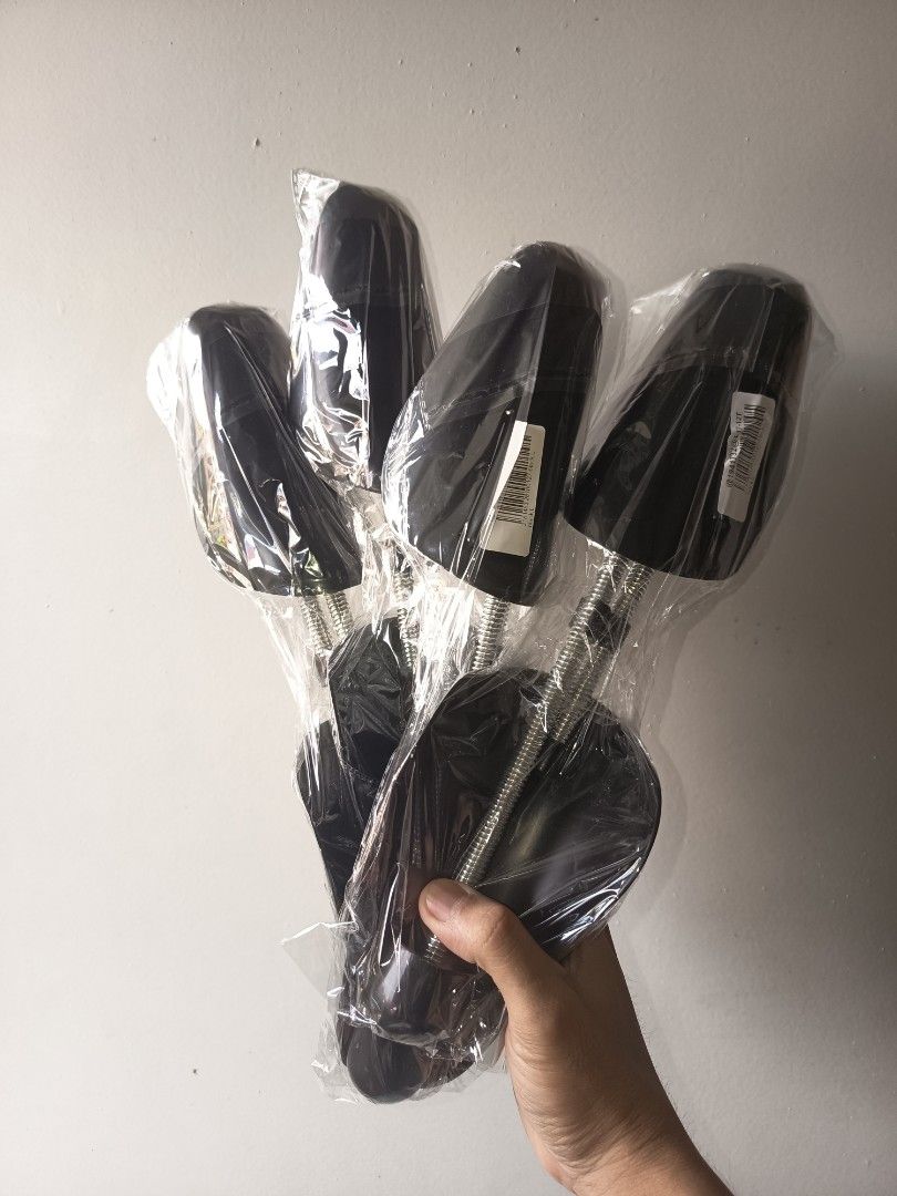 Shoe Tree (Brandnew) (Category: Shoe inserts & accessories) located in Pasay City. Submitted by ODDXX (Listing ID 1461878705, Image 3). Description: Shoe Tree (Black) for Men size Shoes Brandnew No issue. 50php each pair! 50php Each pair!.