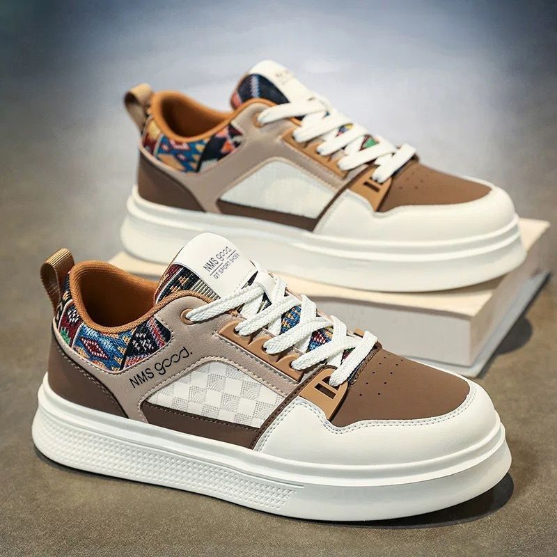 Shoes （分類：波鞋）位於 Hong Kong。 由 ladiesshop223 提交（商品編號 1461800521，圖片 3）。簡介： 39,44 size preorder 100$ Need to order first 7/10waiting Half payment first alipay yau tong MTR only no need for exit bypsot service available sf also thanks payment your self。