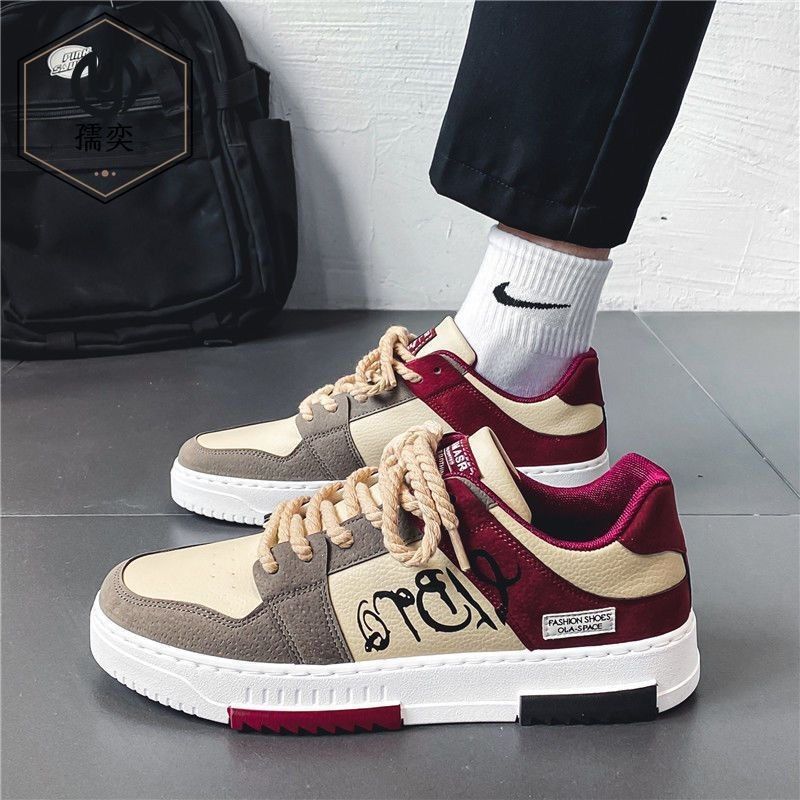 Shoes （分類：波鞋）位於 Hong Kong。 由 ladiesshop223 提交（商品編號 1461800521，圖片 5）。簡介： 39,44 size preorder 100$ Need to order first 7/10waiting Half payment first alipay yau tong MTR only no need for exit bypsot service available sf also thanks payment your self。