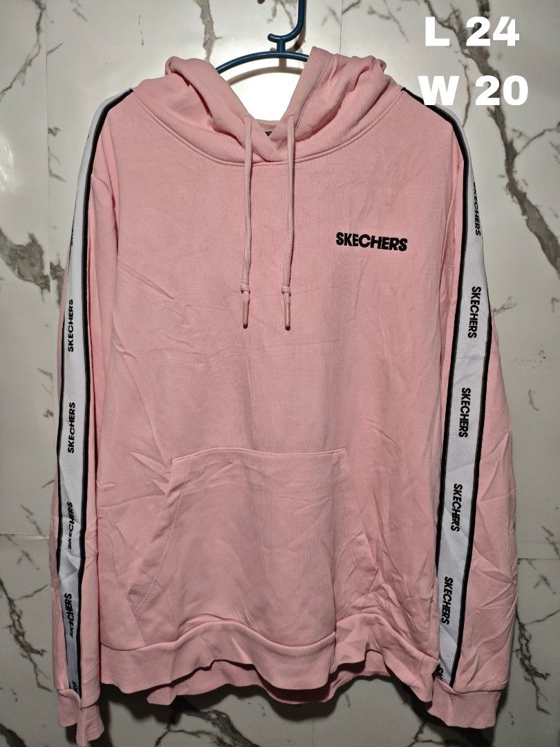 Sketchers hoodie jacket (Category: Coats, Jackets and Outerwear) located in Las Pinas. Submitted by yokiesse (Listing ID 1462015901, Image 1). Description: .