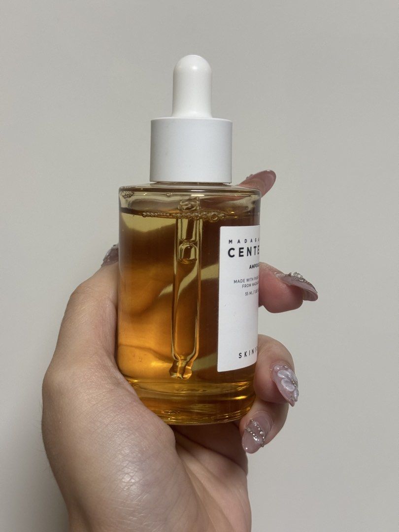 SKIN1004 Madagascar Centella Ampoule 55ml (Category: Face Care) located in Malabon City. Submitted by solijustuff (Listing ID 1461976797, Image 2). Description: - SKIN1004 Madagascar Centella Ampoule -55 ML bottle - 90% left - exp date: 2028 - 100% authentic bought from skin1004 orange app mall dm for proof - FIXED price since i’m already selling it for a low price :) rfs: decluttering, have way too much skincare stock.