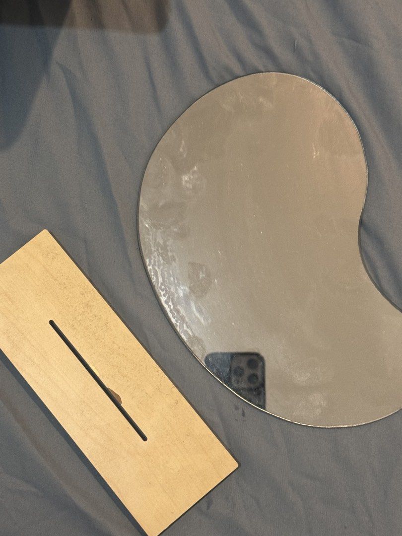 Small Vanity Mirror (Category: Other Home Furniture) located in Angeles City. Submitted by reneeyuzu (Listing ID 1461982211, Image 2). Description: • never used • nordic style.