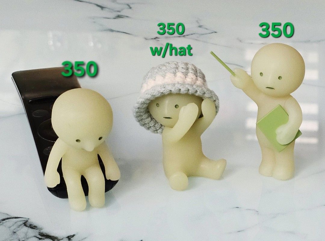 SMISKI Quitting Sale (Category: Designer & Blind Box Toys) located in Kabankalan. Submitted by ninunothrift (Listing ID 1461884087, Image 2). Description: Selling each smiskis as tingi. Only Duck has ratio. Updated: Can tingi or take all remaining smiskis with strap for 825 PHP ‼️ All smiskis with prices listed in pictures. All smiskis are in mint condi, stored in dustproof container. (Not Looking has minor defect) [ Also offering ] ■ S4 Lazy str