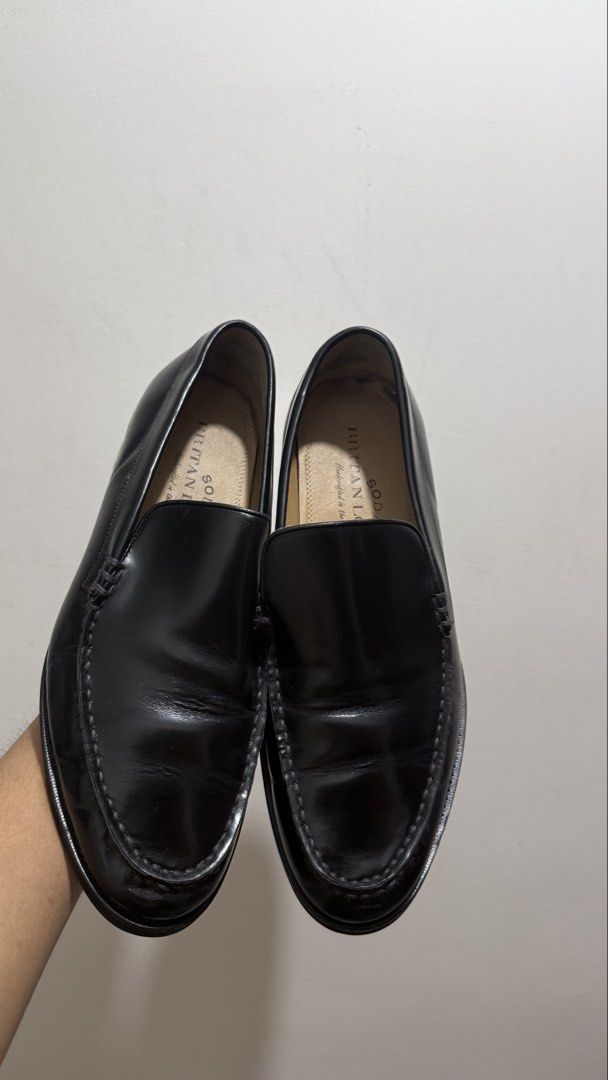 Soda loafers (Category: Casual Shoes) located in Koronadal. Submitted by johnapolen99551 (Listing ID 1461866511, Image 3). Description: In good condition Ship nationwide Negotiable .